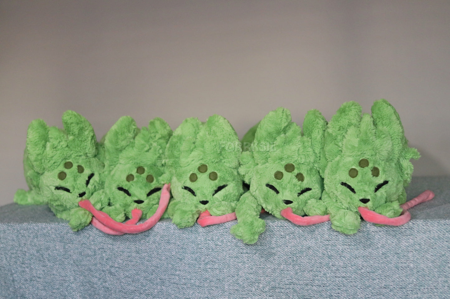 PRE-ORDER 30 inches Saint, Rain World plush (BACK IN FALL 2025)