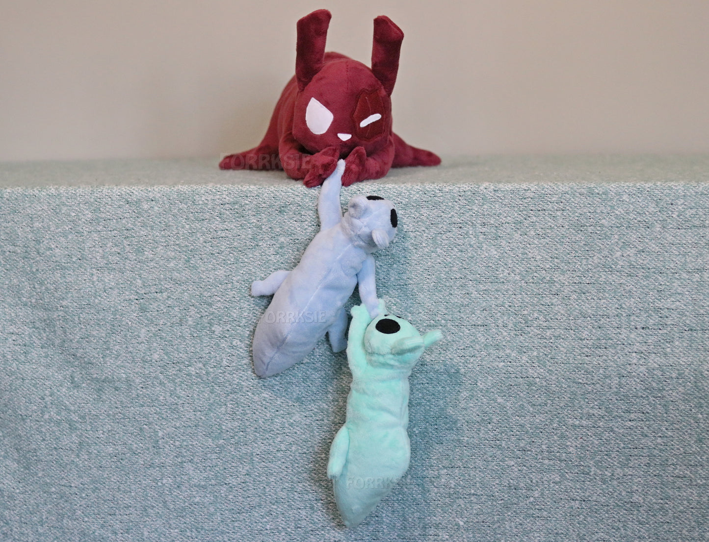 PRE-ORDER 24 inches Artificer, Rain World plush