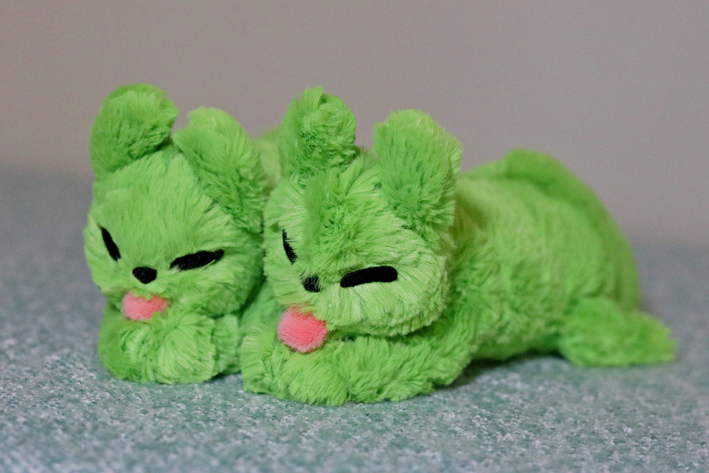 Rain World, Slugpup plushies with MAGNETS - READY TO SHIP