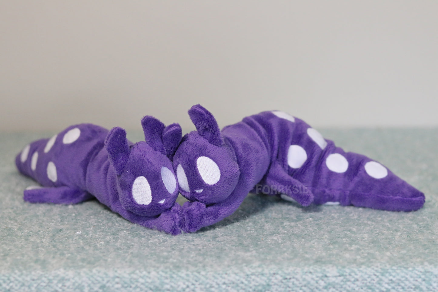PRE-ORDER 13 inches weighted Slugcat plushie, Rain World, Downpour, with MAGNETS