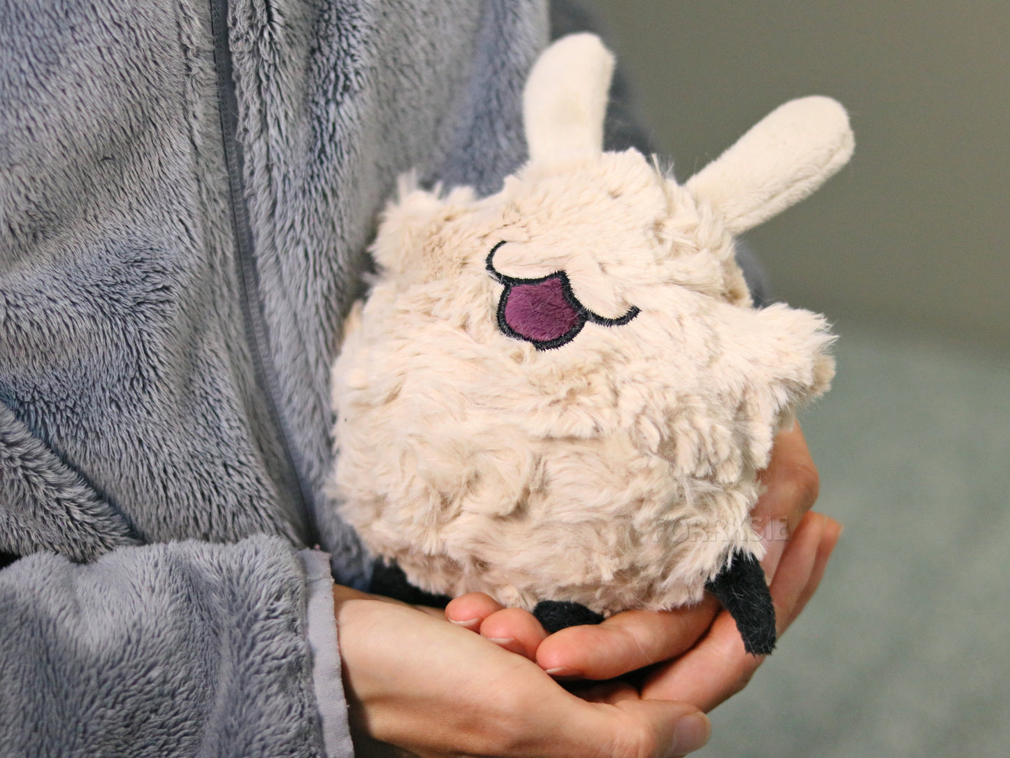 Flea plush, 18cm/7" - READY TO SHIP