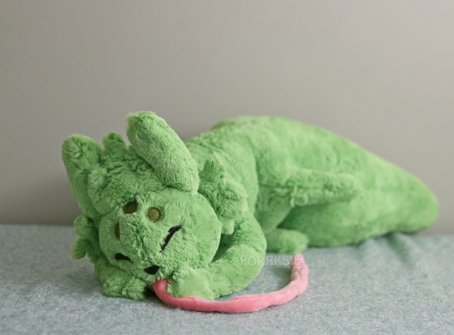 PRE-ORDER 30 inches Saint, Rain World plush (BACK IN FALL 2025)