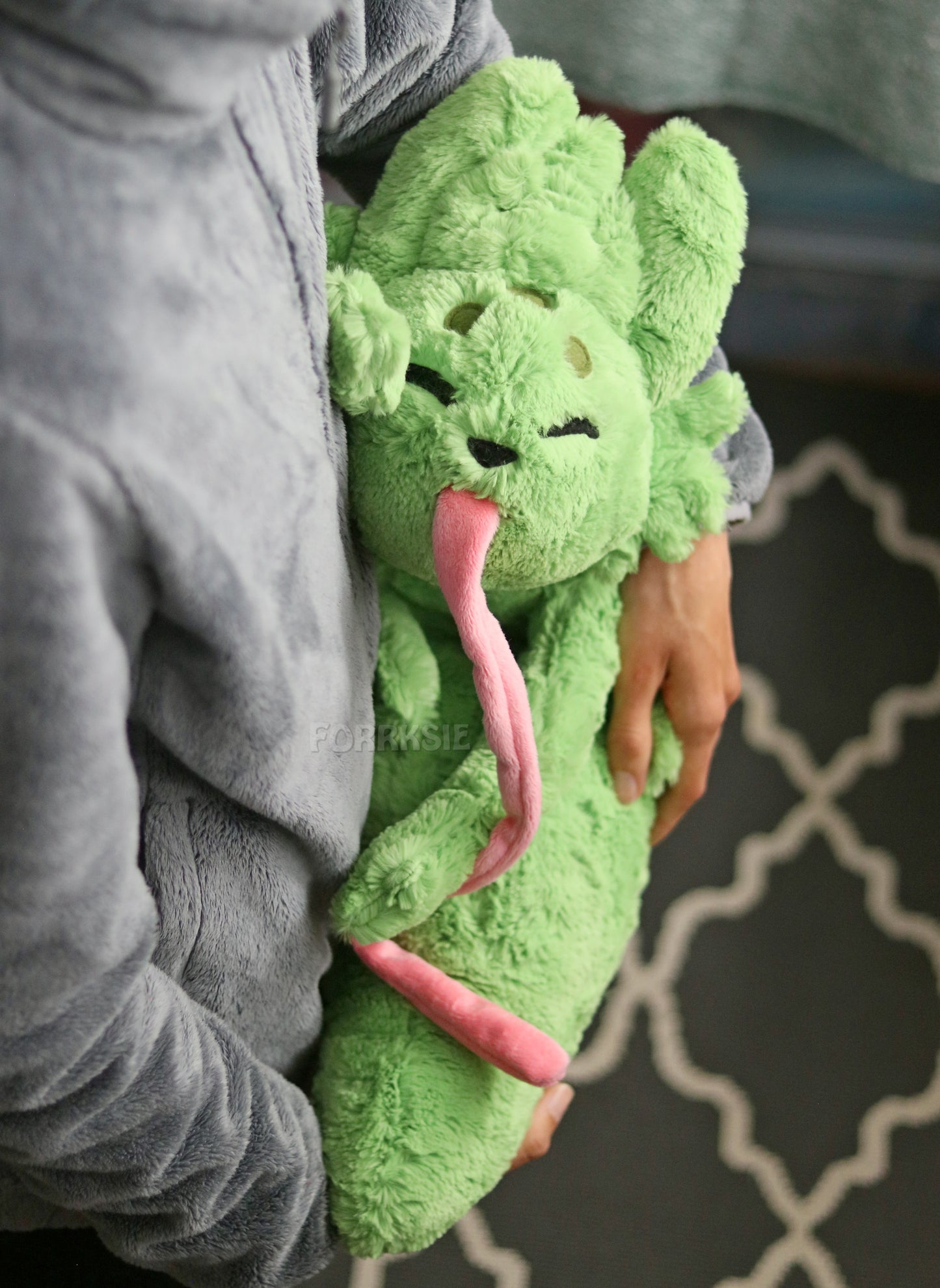 PRE-ORDER 30 inches Saint, Rain World plush (BACK IN FALL 2025)