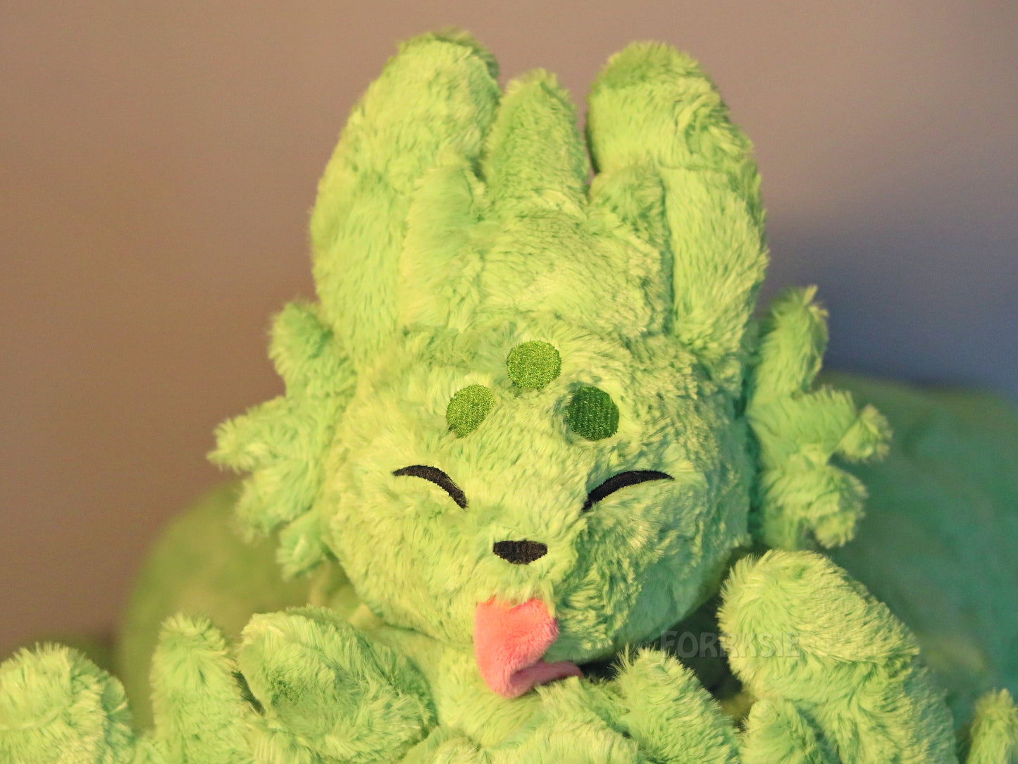 PRE-ORDER 30 inches Saint, Rain World plush
