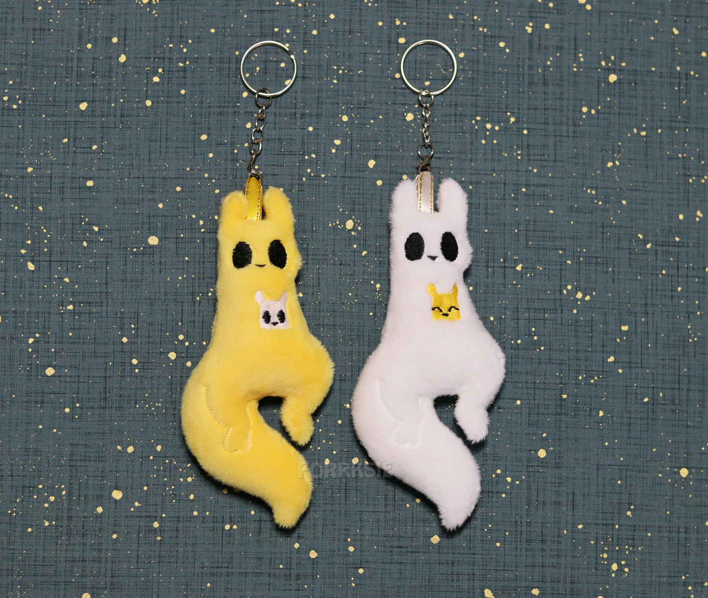 Charms Rain World, Slugcat keychains - READY TO SHIP