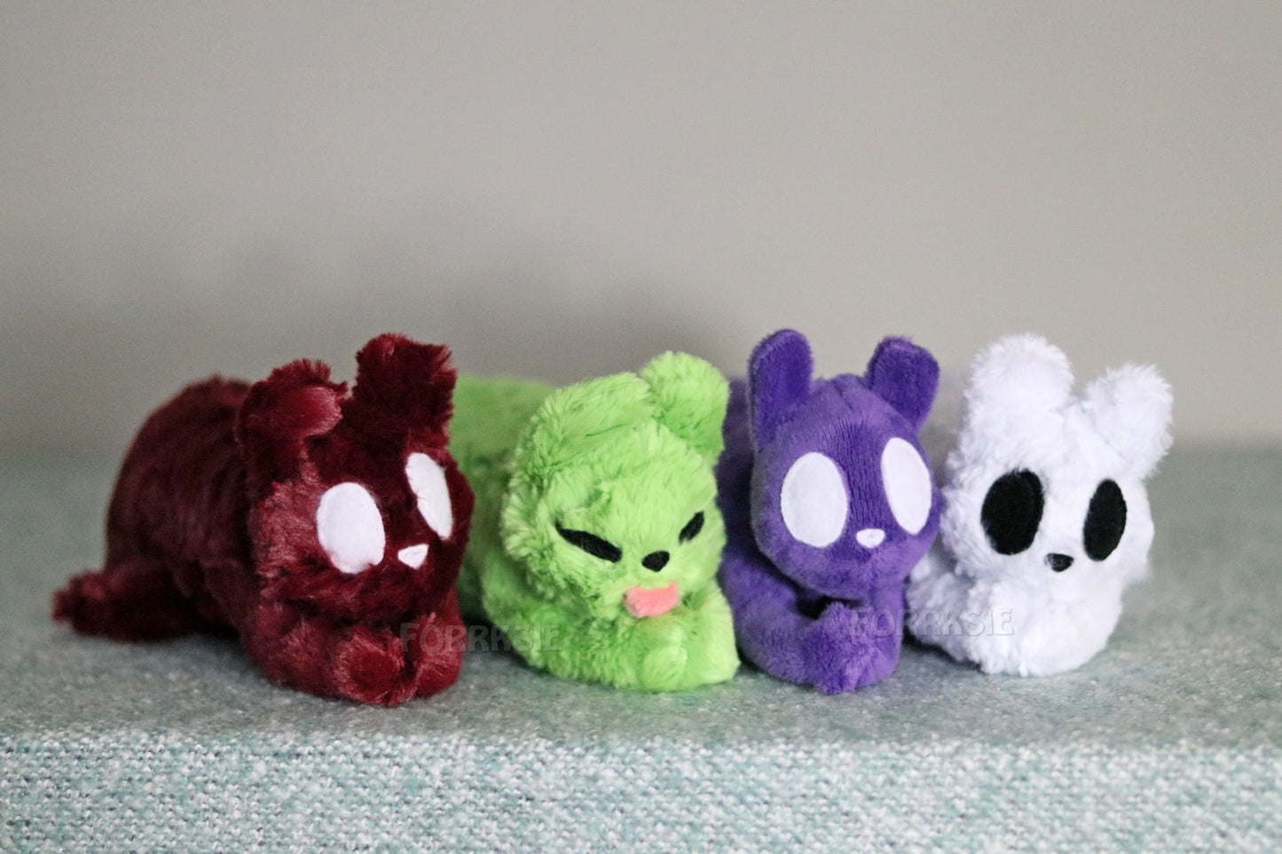 Rain World, Slugpup plushies with MAGNETS - READY TO SHIP