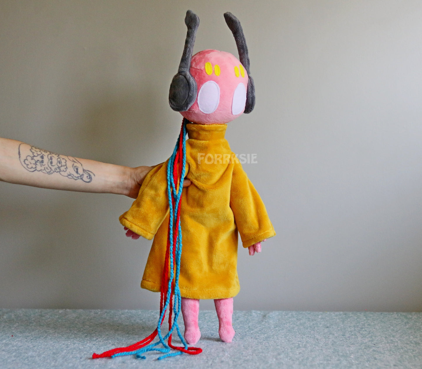 PRE-ORDER iterator plushie 57cm/22.5 inches, Rain World, Downpour, with MAGNETS
