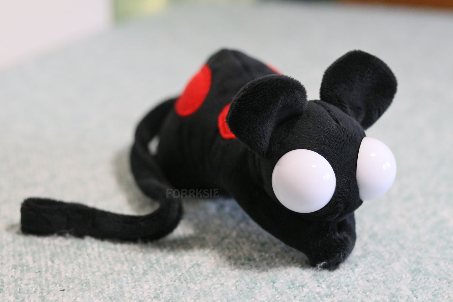 PRE-ORDER Lantern Mouse plushie, Rain World, with MAGNETS