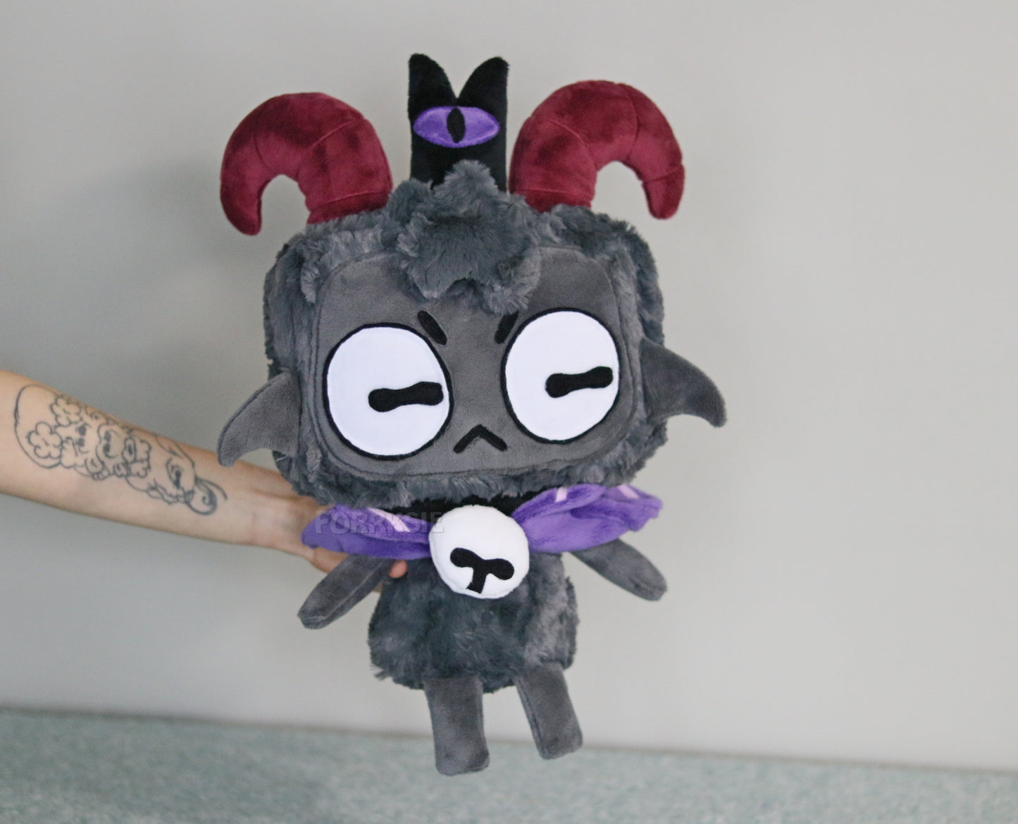 Cult of the Lamb, 17 inches Goat plushie, weighted - READY TO SHIP