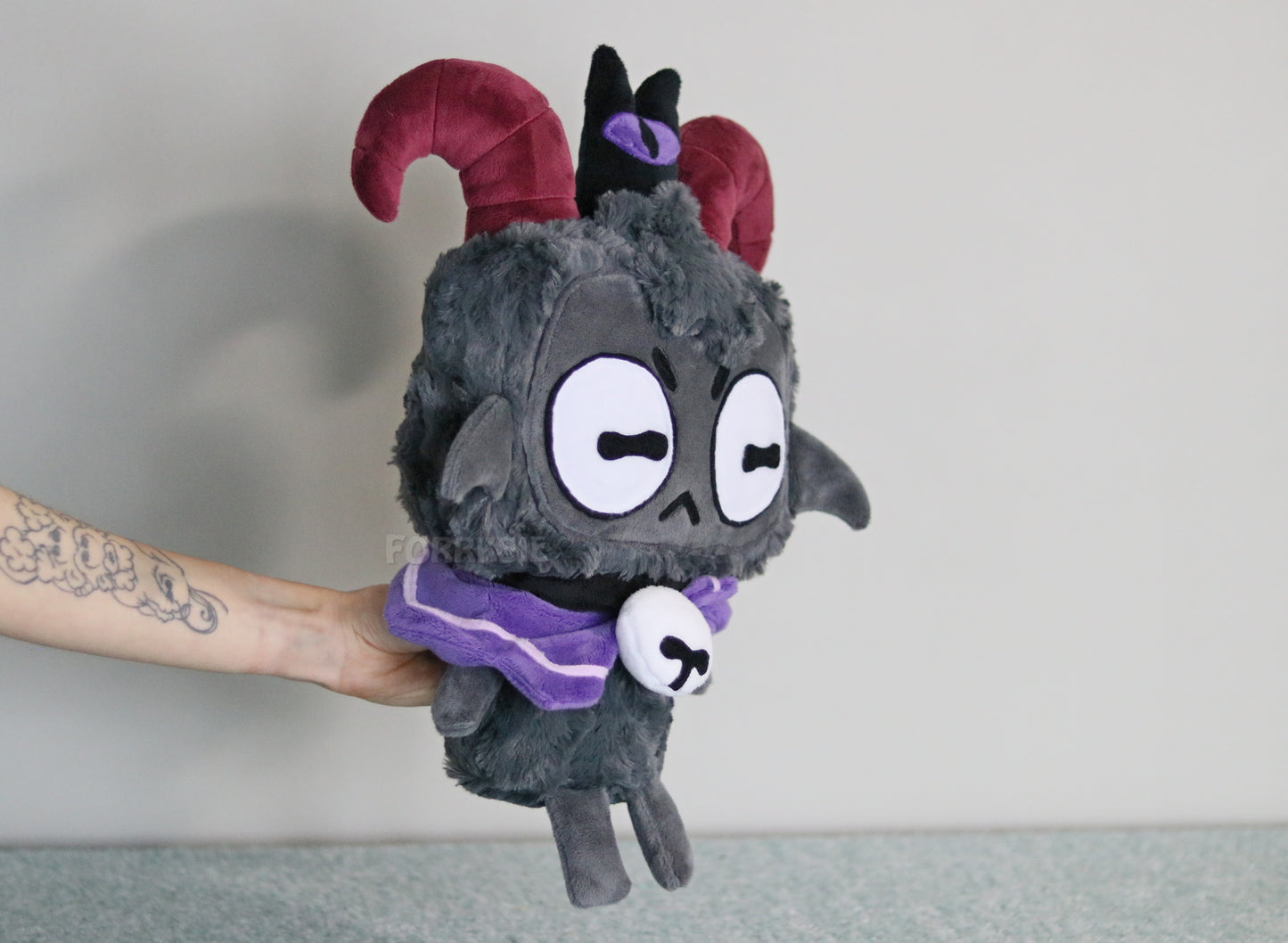 Cult of the Lamb, 17 inches Goat plushie, weighted - READY TO SHIP