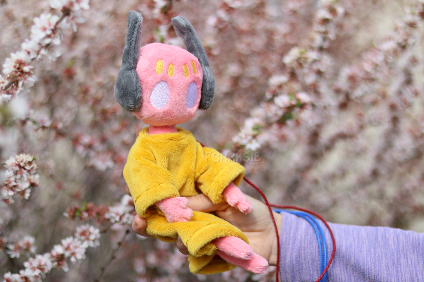 PRE-ORDER iterator plushie 11 inches, Rain World, Downpour, with MAGNETS
