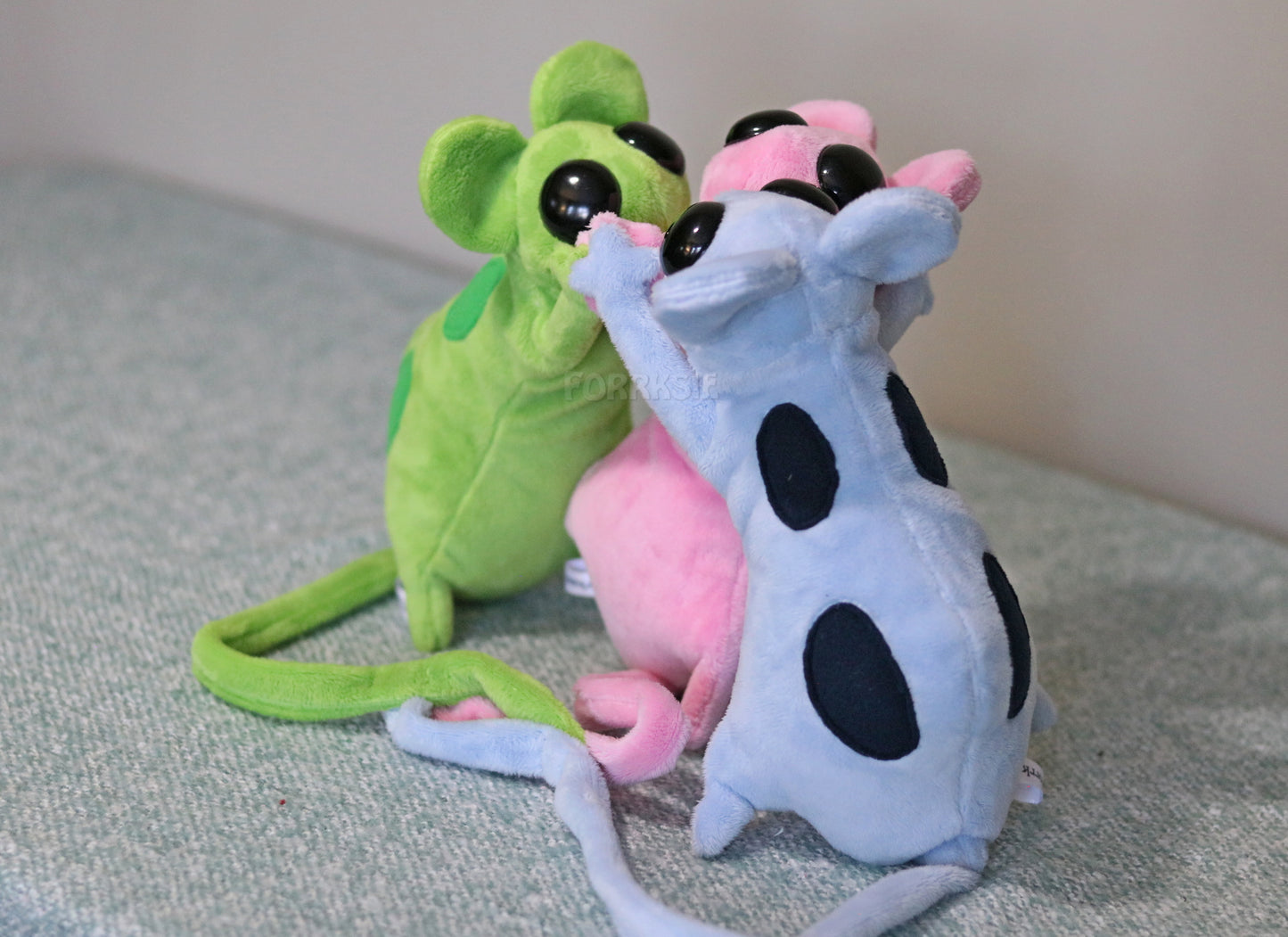 Lantern Mouse plushie, Rain World, with MAGNETS - READY TO SHIP