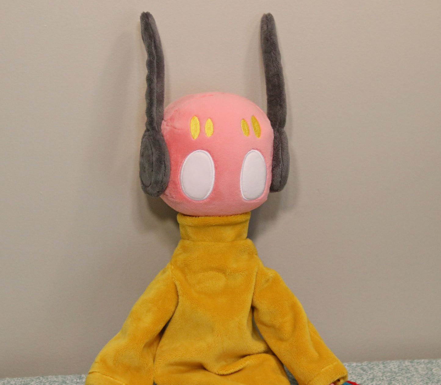 PRE-ORDER iterator plushie 57cm/22.5 inches, Rain World, Downpour, with MAGNETS