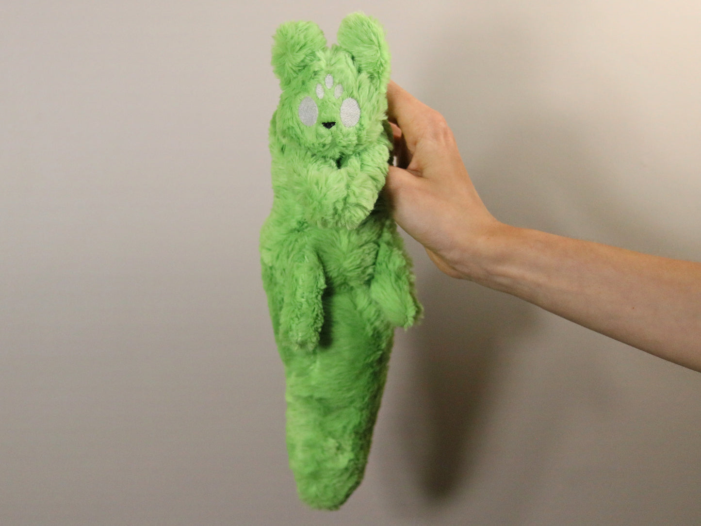 PRE-ORDER 13 inches weighted Slugcat plushie, Rain World, Downpour, with MAGNETS