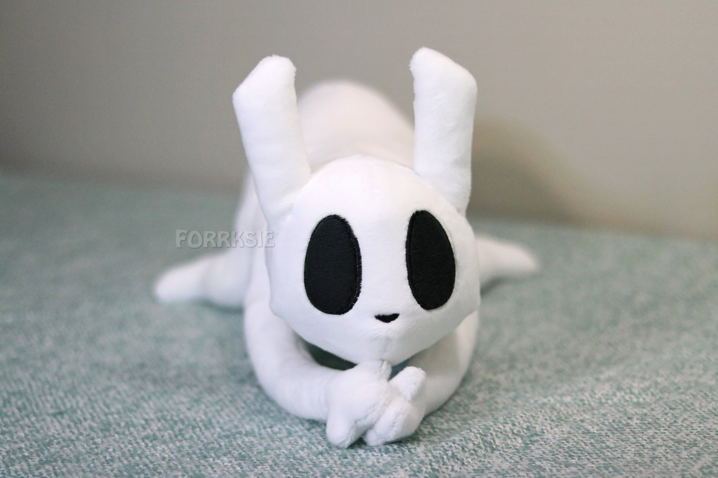 PRE-ORDER 24 inches Survivor, Rain World plush